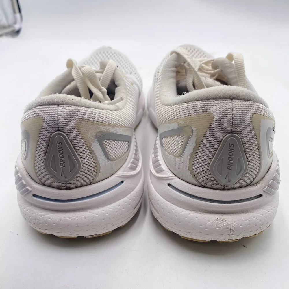 Brooks Adrenaline GTS 23 Running Shoes Womens 8 Wide White Silver Stability Mesh